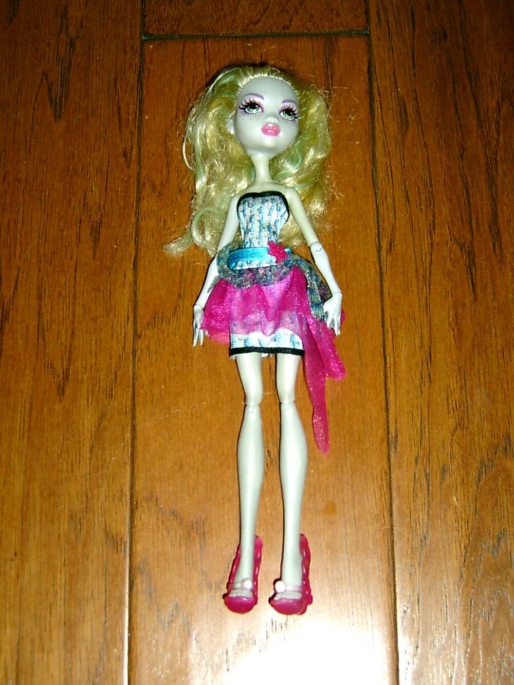 Monster High Dot Dead Gorgeous Lagoona Blue 11"